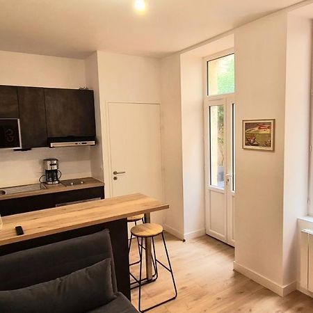 Coeur De La Rochelle Avec Terrasse Apartment Luaran gambar