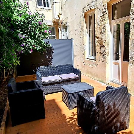 Coeur De La Rochelle Avec Terrasse Apartment Luaran gambar